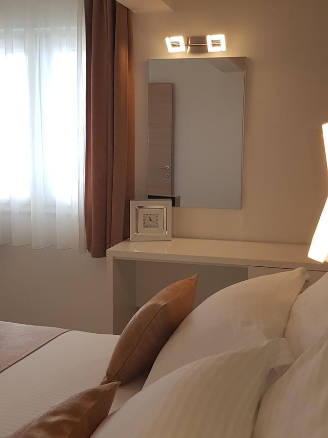 Apartments Petricevic Podstrana Exterior photo