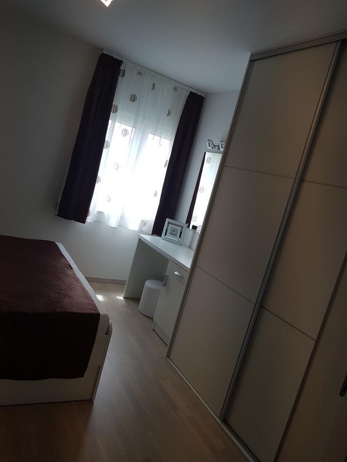 Apartments Petricevic Podstrana Exterior photo